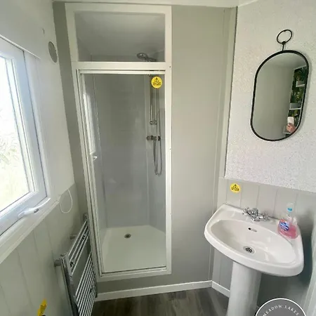 Promenade 566, Direct Beach Access, Close To Fantasy Island, Wifi, Pet Friendly - Meadow Lakes Caravan & Lodge Hire Skegness Exterior photo