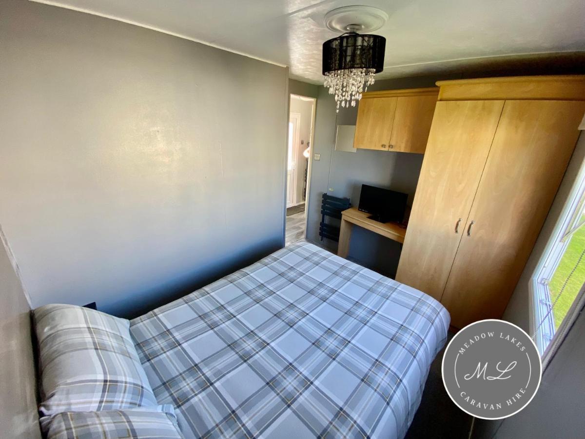 Promenade 566, Direct Access, Close To Fantasy Island, Wifi, Pet Friendly - Meadow Lakes Caravan & Hire Skegness